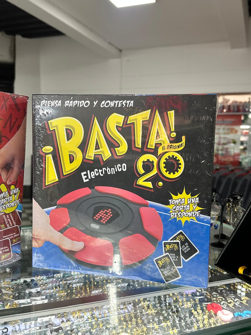 Juego Basta Normal Grande – Piensa rápido y gana